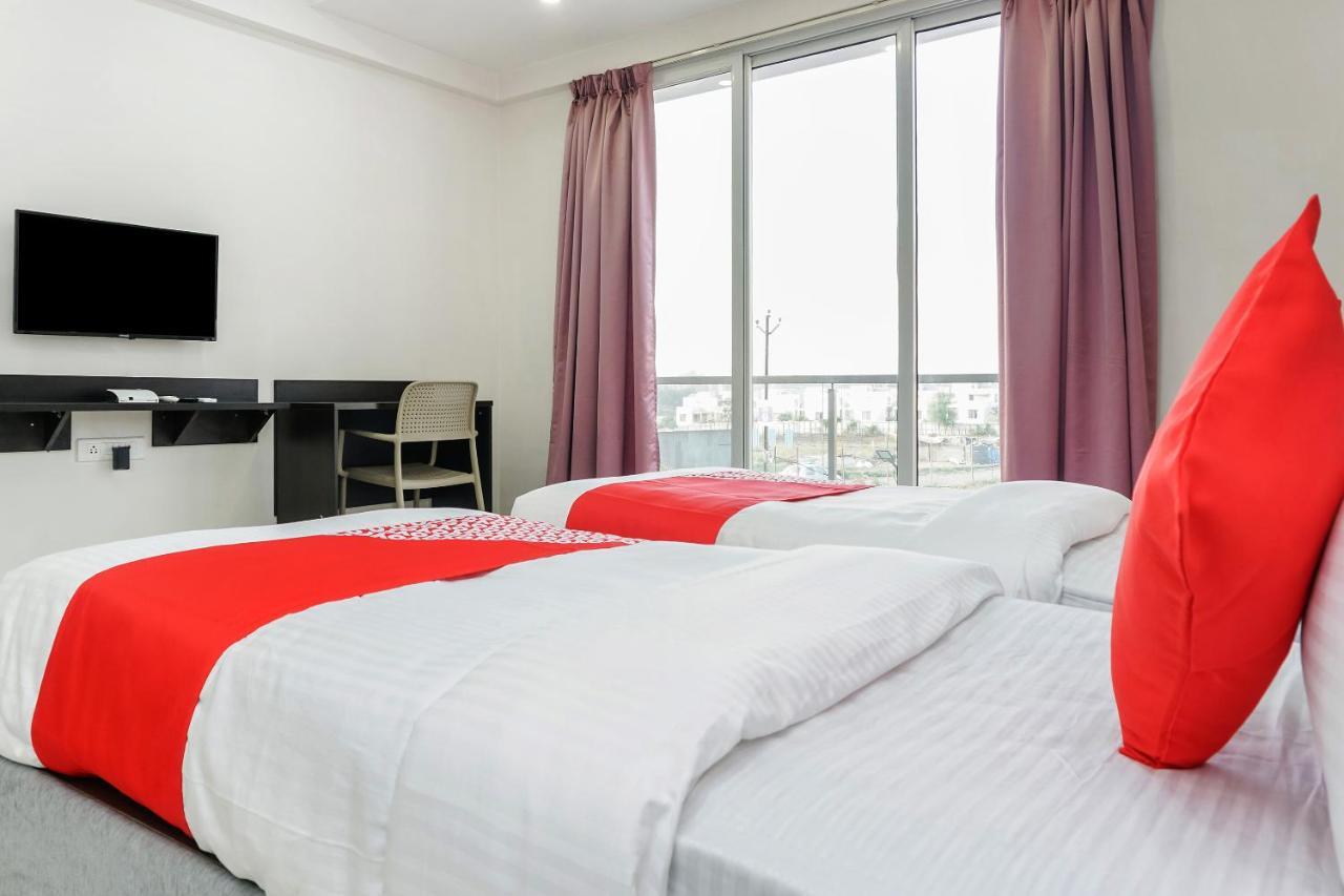 Oyo 16832 Hotel I Suite 2 Mangvadi Eksteriør billede