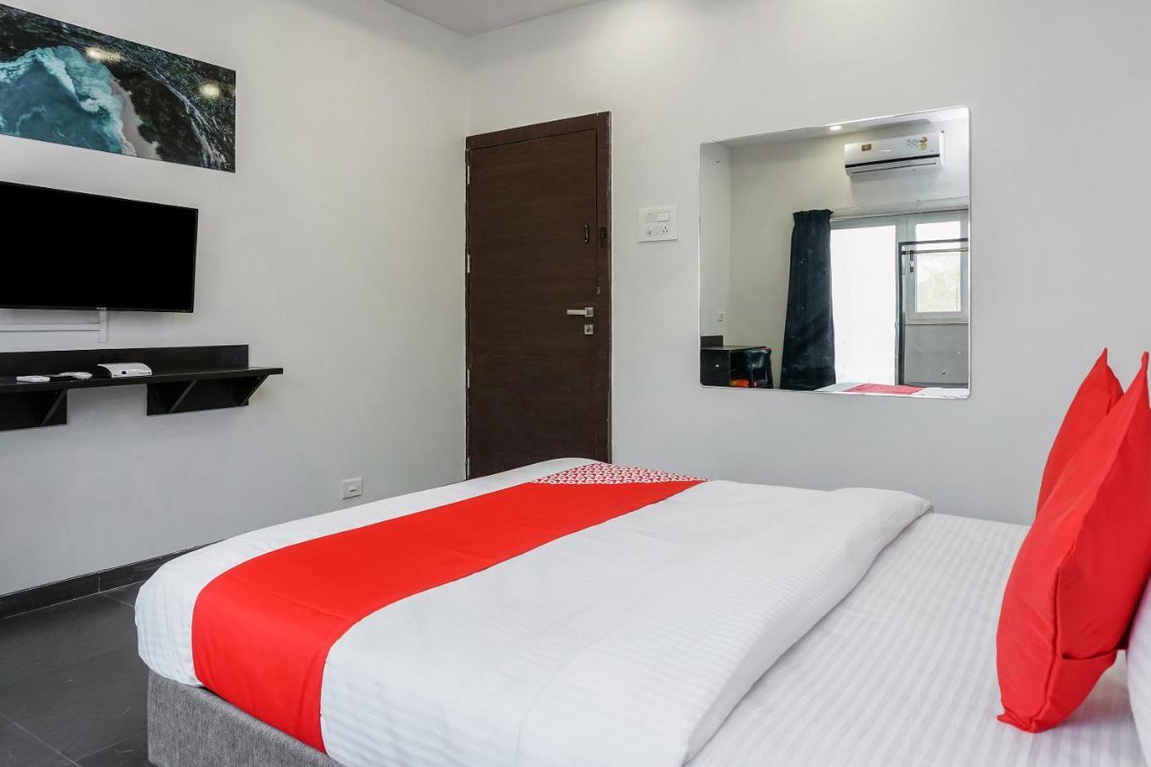 Oyo 16832 Hotel I Suite 2 Mangvadi Eksteriør billede